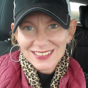 Meet your Posher, Joellen